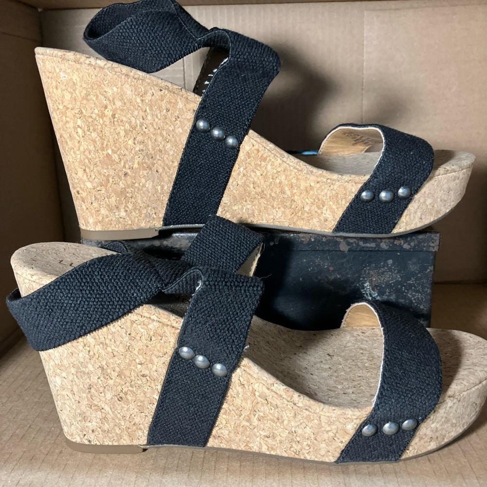Lucky Brand Black Wedge Sandals